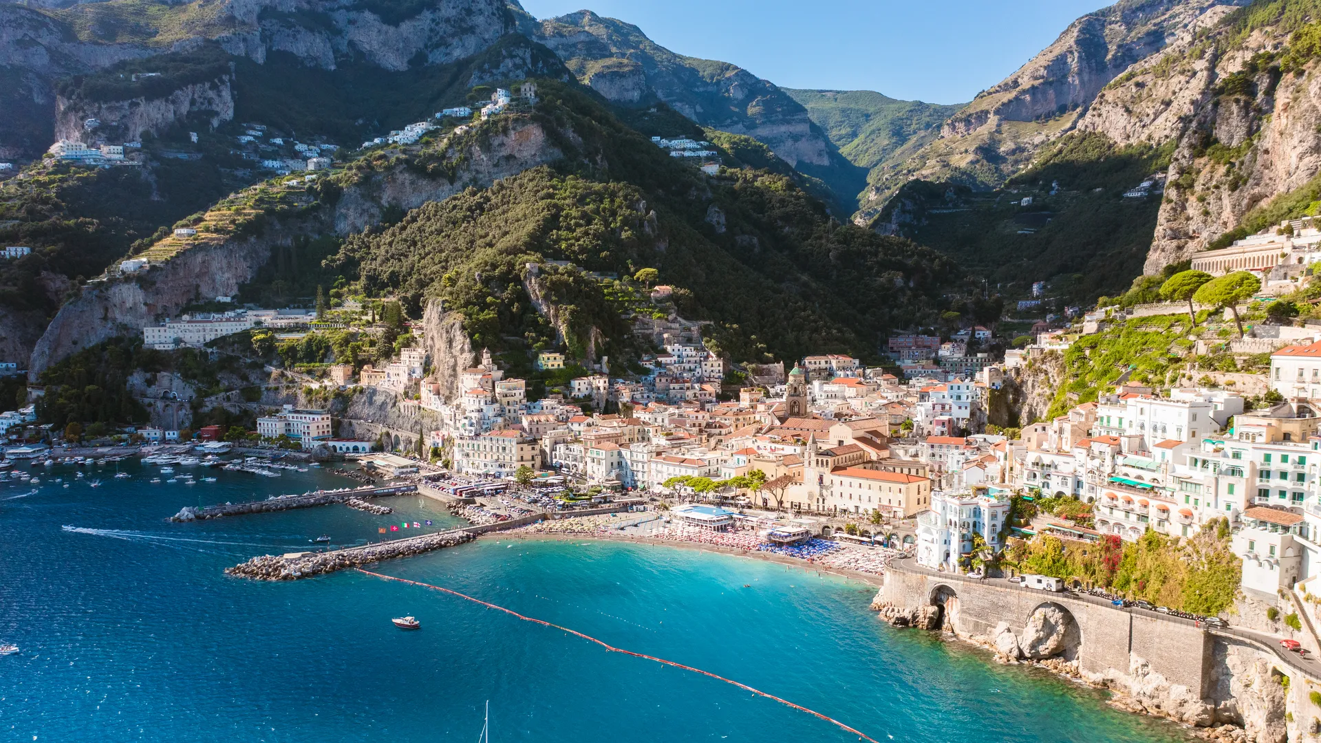Costa Amalfitana: 10 Motivos para se Apaixonar por Esse Paraíso Italiano Costa Amalfitana, Amalfi